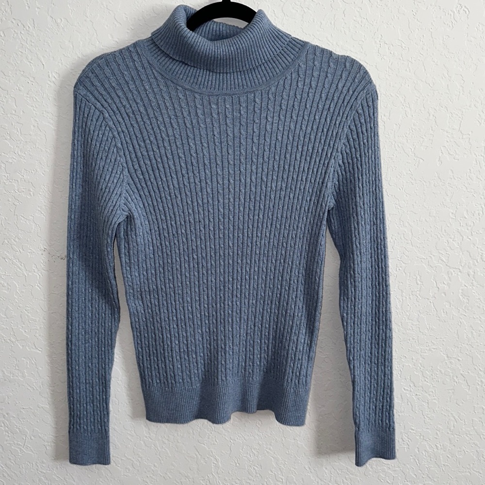 Turtle neck top